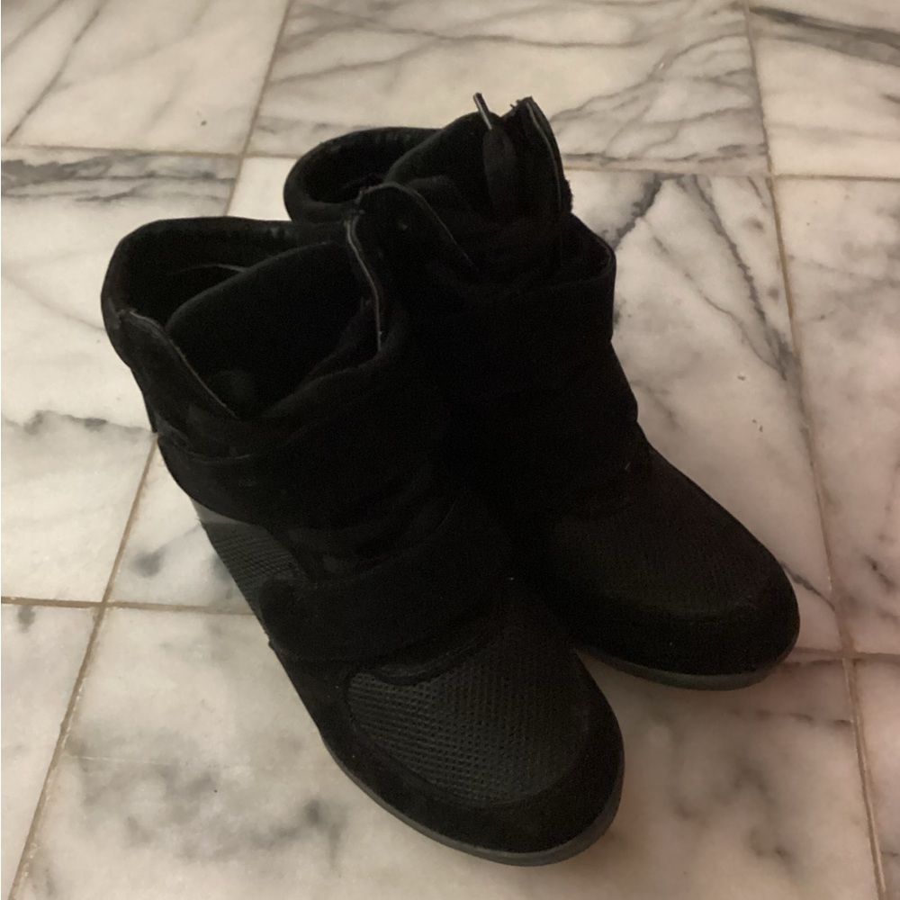 Women’s Wanted heels
